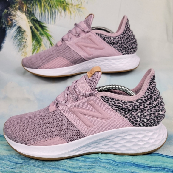 New Balance Fresh Foam Roav Women's 9 - Picture 5 of 10
